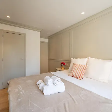 1 Op De Zeedijk In Logie Marie Knokke-Heist