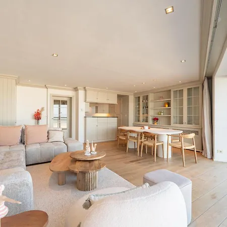 Appartamento 1 Op De Zeedijk In Logie Marie Knokke-Heist